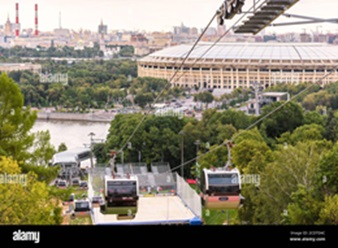 moscow-aug-21-2020-modern-cable-car-in-moscow-russia-it-is-landmark-of-moscow-city-cableway-cabins-move-between-luzhniki-stadium-and-sparrow-hi-2CDTD4C.jpg